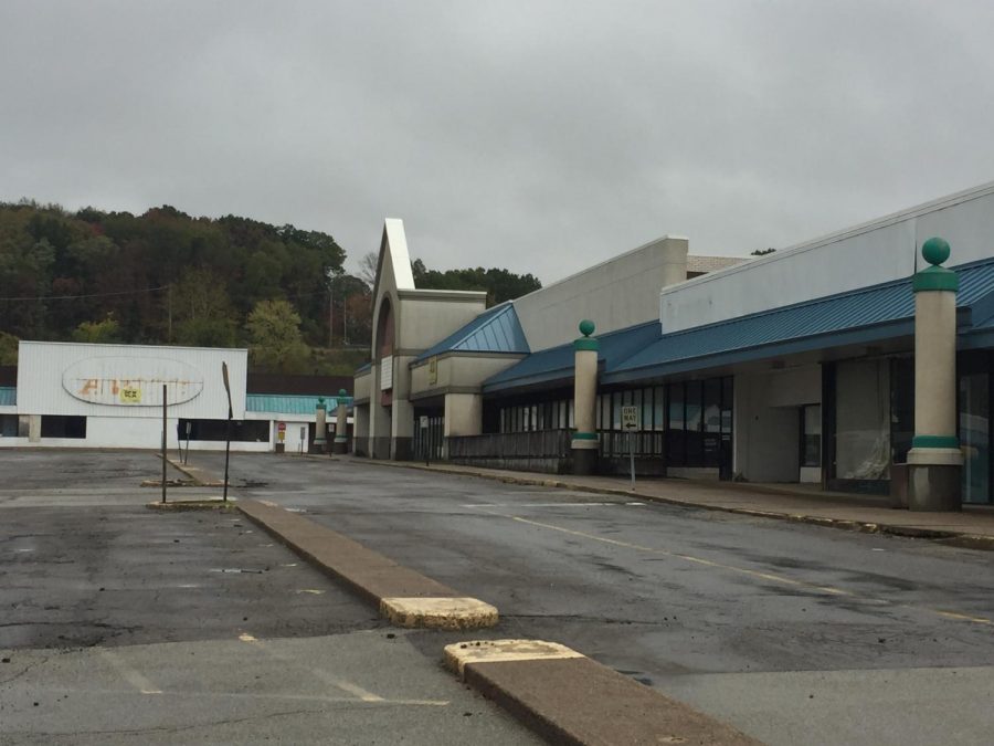 Northern Lights shopping center has lost a lot of stores over time.