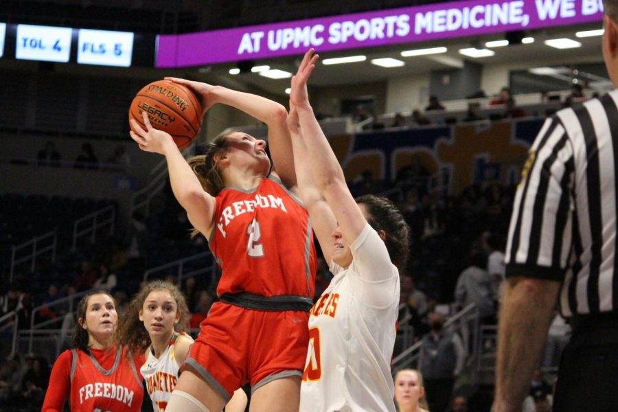 Girls+and+Boys+Basketball+look+to+rebound+for+another+season