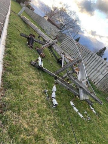 Power lines down, students have virtual learning
