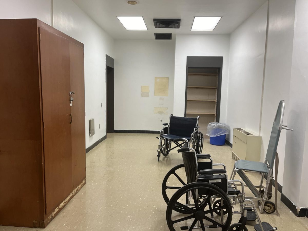 Ready for renovations: With the renovations currently underway in the Bulldog Boutique, the Boutique itself has been mainly empty other than nurse’s office equipment. The Closet Company has been working to install storage units and utilize all space possible. 